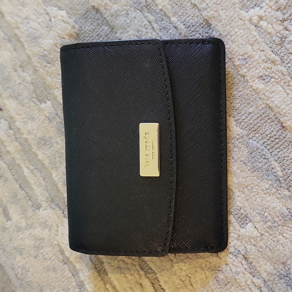 Kate Spade petty Laurel Way wallet
